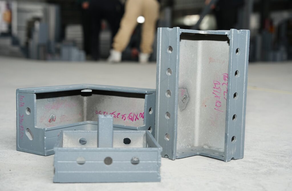 Internal corner, inner corner, C channel, SE corner formwork