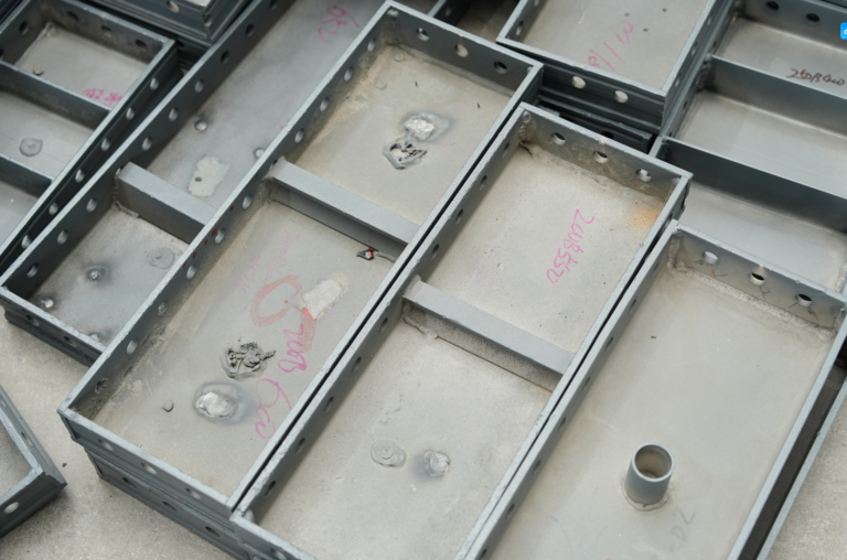 K plate, coupler formwork, connecting plate, floor transition panel